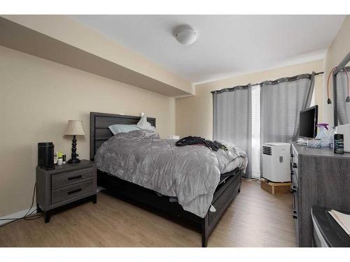 332-201 Abasand Drive, Fort Mcmurray, AB - Indoor Photo Showing Bedroom