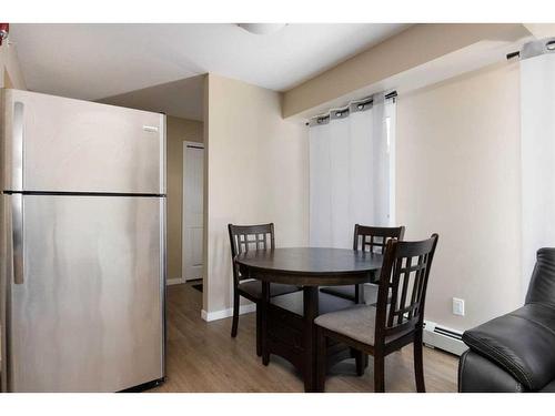 332-201 Abasand Drive, Fort Mcmurray, AB - Indoor Photo Showing Dining Room