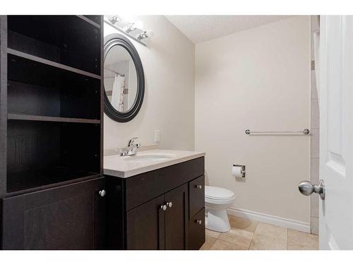 105 Graham Place, Fort Mcmurray, AB - Indoor Photo Showing Bathroom