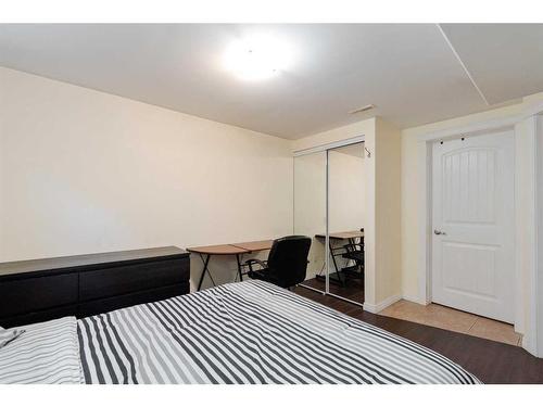 105 Graham Place, Fort Mcmurray, AB - Indoor Photo Showing Bedroom