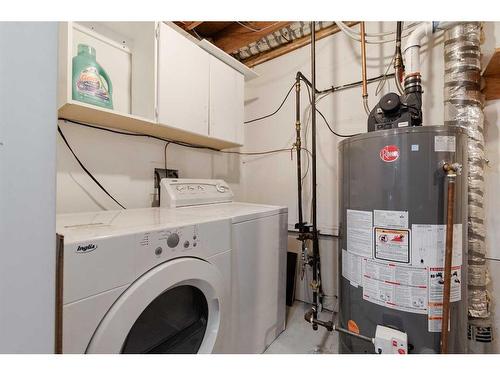 105 Graham Place, Fort Mcmurray, AB - Indoor Photo Showing Laundry Room