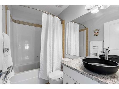 113 Pliska Crescent, Fort Mcmurray, AB - Indoor Photo Showing Bathroom