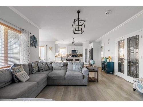 113 Pliska Crescent, Fort Mcmurray, AB - Indoor Photo Showing Living Room