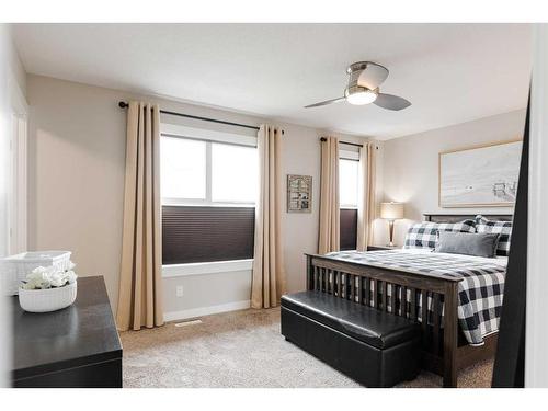 18-300 Sparrow Hawk Drive, Fort Mcmurray, AB - Indoor Photo Showing Bedroom