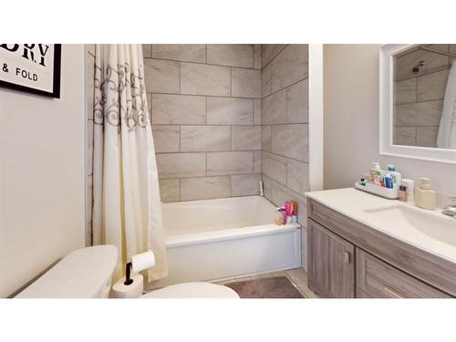 108 Fox Crescent, Fort Mcmurray, AB - Indoor Photo Showing Bathroom