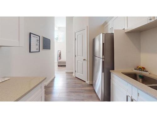 108 Fox Crescent, Fort Mcmurray, AB - Indoor Photo Showing Kitchen