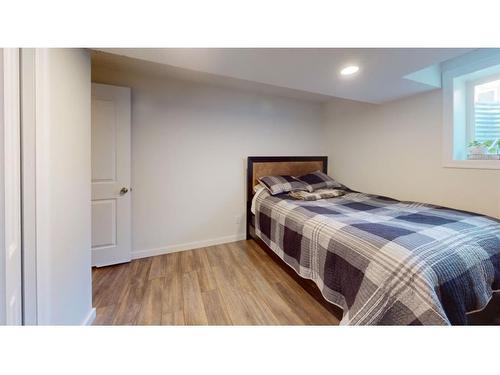 108 Fox Crescent, Fort Mcmurray, AB - Indoor Photo Showing Bedroom