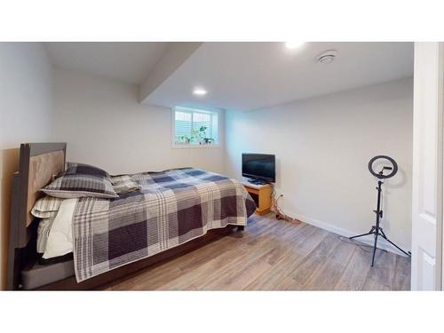 108 Fox Crescent, Fort Mcmurray, AB - Indoor Photo Showing Bedroom