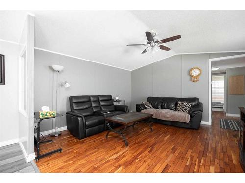 130 Couture Lane, Fort Mcmurray, AB - Indoor Photo Showing Living Room