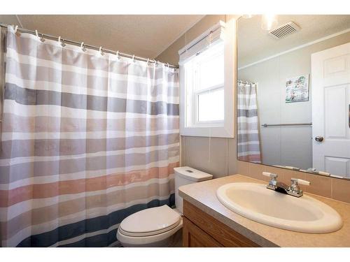 130 Couture Lane, Fort Mcmurray, AB - Indoor Photo Showing Bathroom