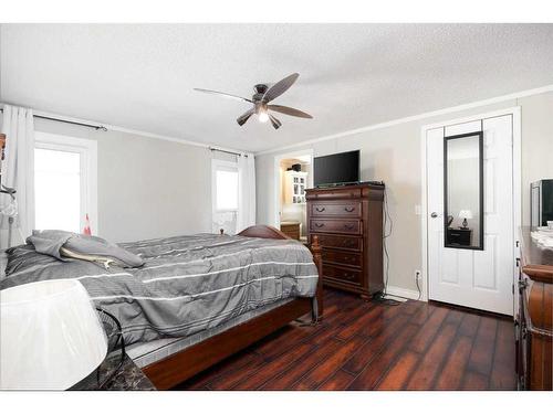 130 Couture Lane, Fort Mcmurray, AB - Indoor Photo Showing Bedroom