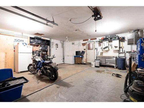 108 Piven Place, Fort Mcmurray, AB - Indoor Photo Showing Garage