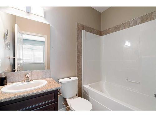 17-137 Fontaine Crescent, Fort Mcmurray, AB - Indoor Photo Showing Bathroom