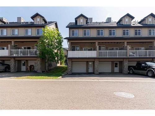 17-137 Fontaine Crescent, Fort Mcmurray, AB - Outdoor With Facade