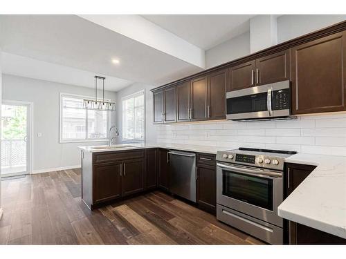 17-137 Fontaine Crescent, Fort Mcmurray, AB - Indoor Photo Showing Kitchen With Stainless Steel Kitchen With Upgraded Kitchen