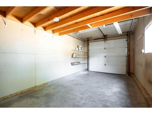 144 O'Coffey Crescent, Fort Mcmurray, AB - Indoor Photo Showing Garage