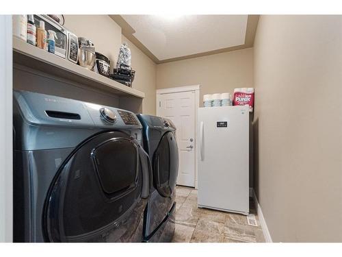 266 Athabasca Avenue, Fort Mcmurray, AB - Indoor Photo Showing Laundry Room