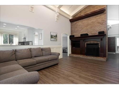 153 Burns Place, Fort Mcmurray, AB - Indoor Photo Showing Living Room