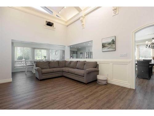 153 Burns Place, Fort Mcmurray, AB - Indoor Photo Showing Living Room