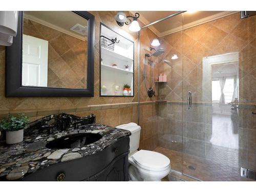 153 Burns Place, Fort Mcmurray, AB - Indoor Photo Showing Bathroom