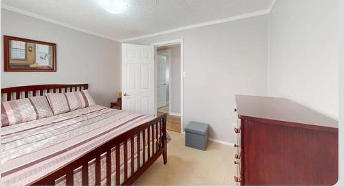 381 Greenwich Lane, Fort Mcmurray, AB - Indoor Photo Showing Bedroom