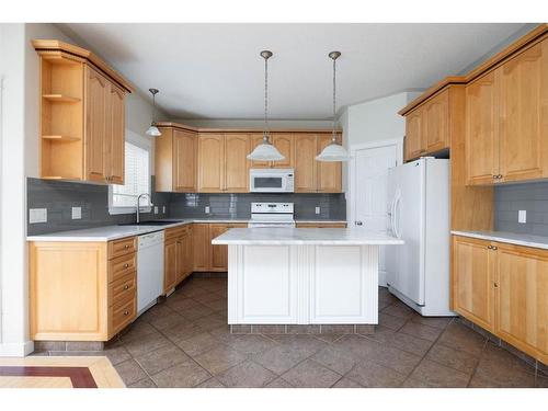 295 Williams Drive, Fort Mcmurray, AB - Indoor Photo Showing Kitchen