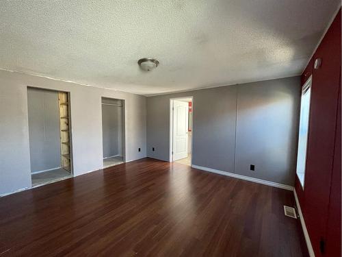 244 Mckinlay Crescent, Fort Mcmurray, AB - Indoor Photo Showing Other Room