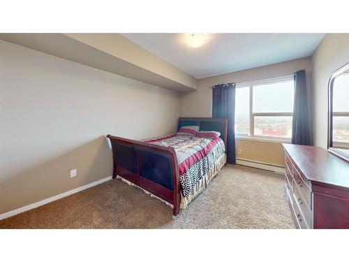 635-201 Abasand Drive, Fort Mcmurray, AB - Indoor Photo Showing Bedroom