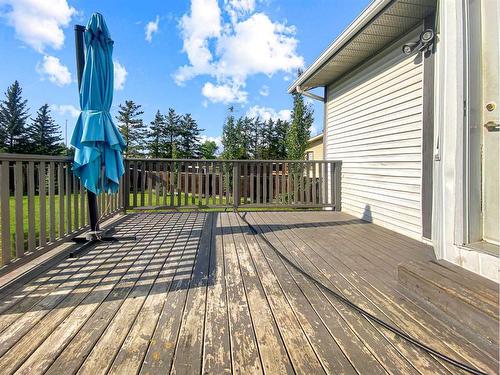 237 Beaton Place, Fort Mcmurray, AB - Outdoor With Deck Patio Veranda With Exterior