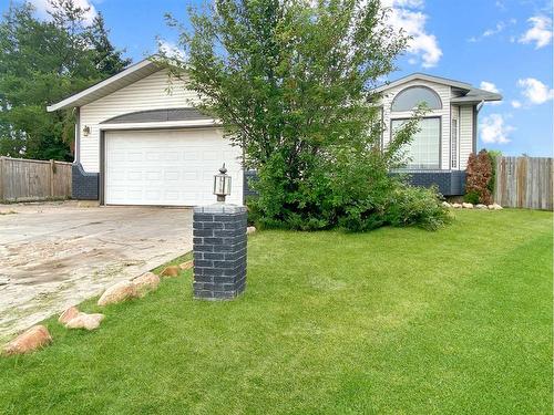 237 Beaton Place, Fort Mcmurray, AB - Outdoor