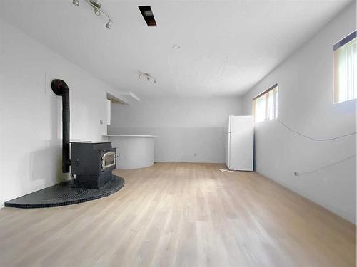 237 Beaton Place, Fort Mcmurray, AB - Indoor Photo Showing Other Room