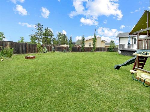 237 Beaton Place, Fort Mcmurray, AB - Outdoor With Backyard