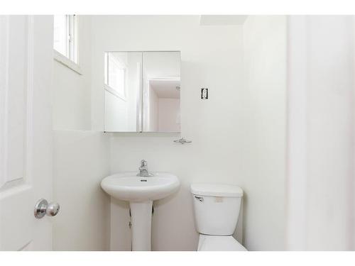 453 Signal Road, Fort Mcmurray, AB - Indoor Photo Showing Bathroom