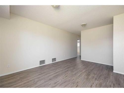 273 Ross Haven Drive, Fort Mcmurray, AB - Indoor Photo Showing Other Room