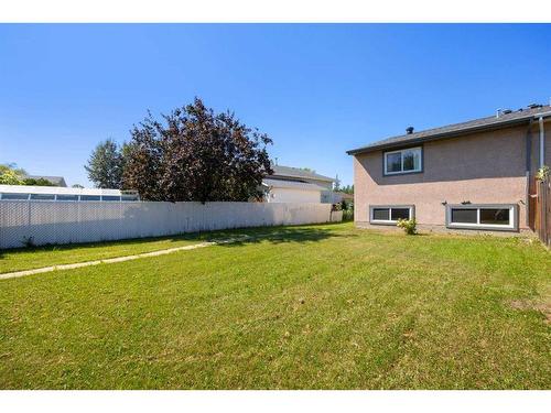 273 Ross Haven Drive, Fort Mcmurray, AB - Outdoor