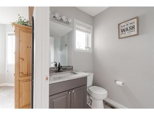 121 Coles Bay, Fort Mcmurray, AB - Indoor Photo Showing Bathroom