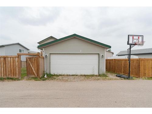 121 Coles Bay, Fort Mcmurray, AB - Outdoor With Exterior