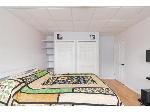 148 Eglert Drive, Fort Mcmurray, AB - Indoor Photo Showing Bedroom