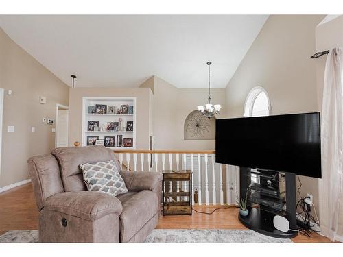 148 Eglert Drive, Fort Mcmurray, AB - Indoor Photo Showing Living Room