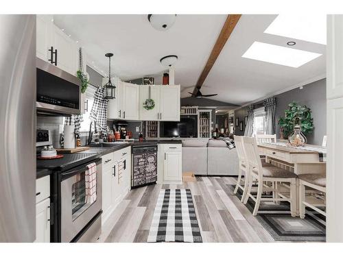 104 Cokerill Crescent, Fort Mcmurray, AB - Indoor Photo Showing Kitchen