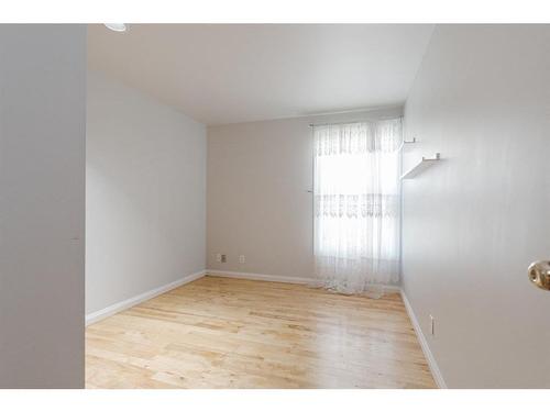 157 Brosseau Crescent, Fort Mcmurray, AB - Indoor Photo Showing Other Room