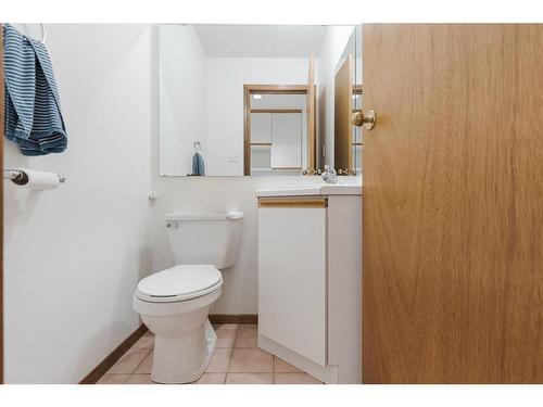 157 Brosseau Crescent, Fort Mcmurray, AB - Indoor Photo Showing Bathroom