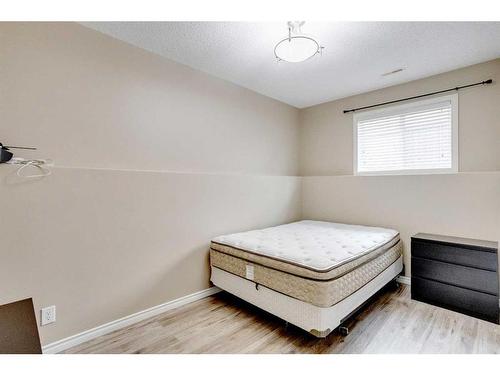 193 Archibald Close, Fort Mcmurray, AB - Indoor Photo Showing Bedroom