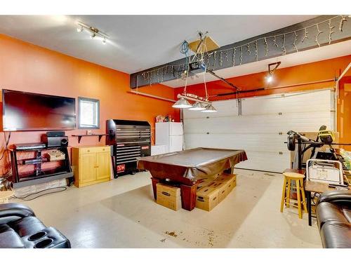 193 Archibald Close, Fort Mcmurray, AB - Indoor Photo Showing Garage