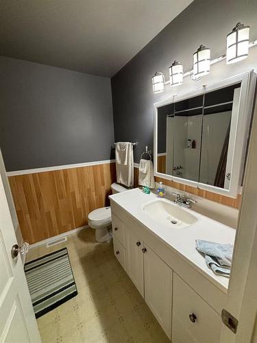 118-67062 Mission Rd, Lac La Biche, AB - Indoor Photo Showing Bathroom