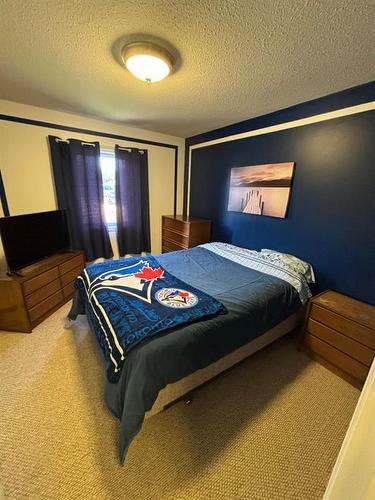 118-67062 Mission Rd, Lac La Biche, AB - Indoor Photo Showing Bedroom