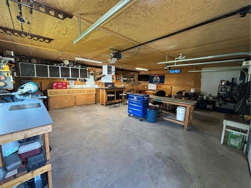 118-67062 Mission Rd, Lac La Biche, AB - Indoor Photo Showing Garage