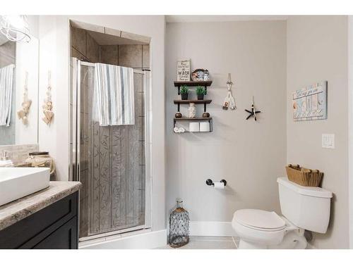 401-9918 Gordon Avenue, Fort Mcmurray, AB - Indoor Photo Showing Bathroom