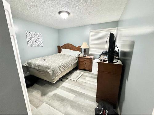 409-111 Charles Avenue, Fort Mcmurray, AB - Indoor Photo Showing Bedroom