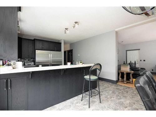 5627 Draper Road, Fort Mcmurray, AB - Indoor Photo Showing Kitchen